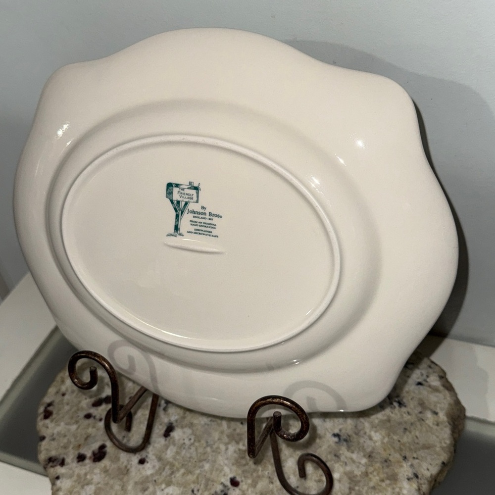 The Friendly Village Bless This House Scalloped Platter Johnson Bros England 11” - Picture 11 of 14